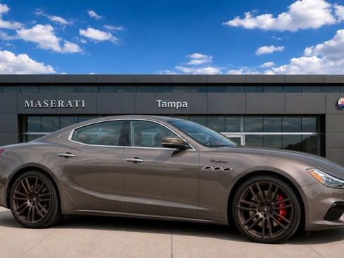 Used 2023 Maserati Ghibli Modena RWD image 1