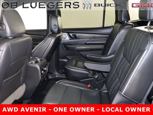 Certified 2025 Buick Enclave Avenir image 12