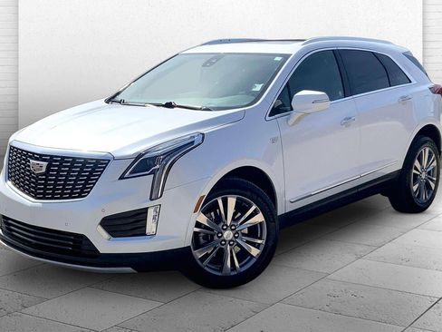 Certified 2025 Cadillac XT5 Premium Luxury image 12