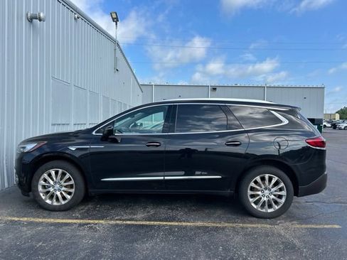 Used 2018 Buick Enclave Premium w/ Experience Buick Package AWD/4WD image 2