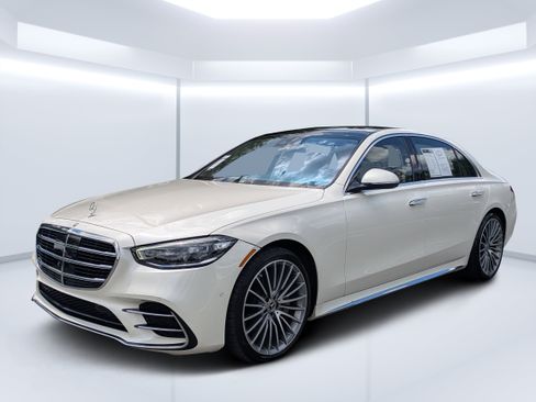 Certified 2023 Mercedes-Benz S 580 4MATIC Sedan image 7