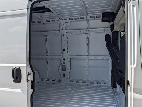 New 2026 RAM ProMaster 2500 w/ Convenience Group image 10