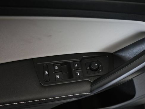 Used 2023 Volkswagen Tiguan S FWD image 12