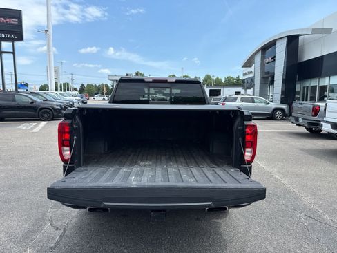 Used 2020 GMC Sierra 1500 Elevation w/ Elevation Value Package AWD/4WD image 10