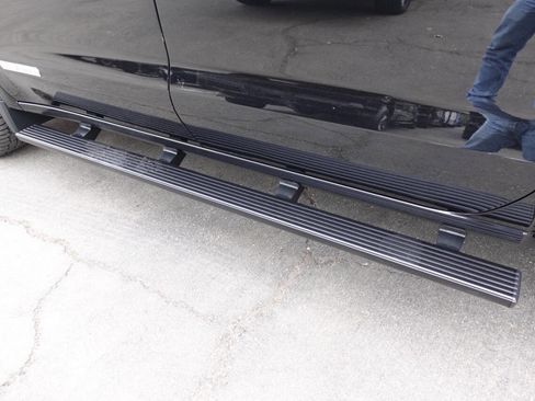 Used 2024 GMC Sierra 1500 Elevation image 10