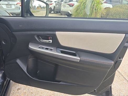 Used 2017 Subaru Crosstrek 2.0i Limited w/ Popular Package #2 image 38