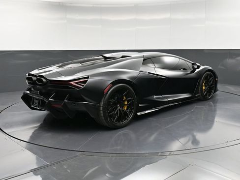 Used 2024 Lamborghini Revuelto AWD/4WD image 8