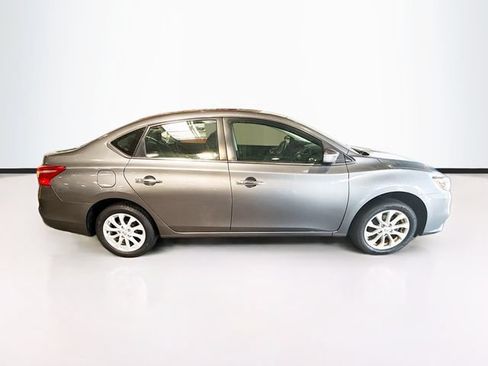 Used 2019 Nissan Sentra SV FWD image 5