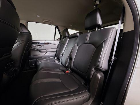 Used 2025 Honda Pilot EX-L image 21