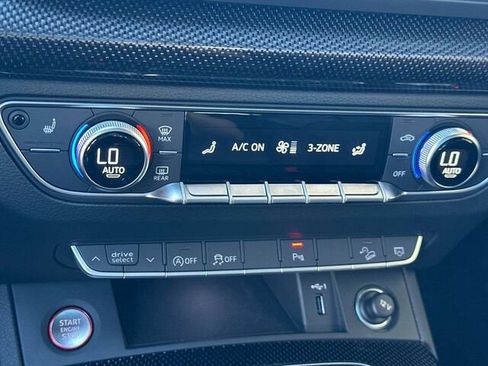 Used 2022 Audi SQ5 Premium image 25