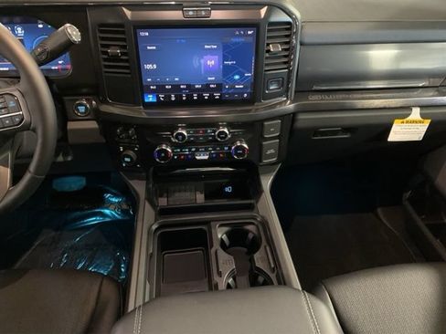 New 2026 Ford F250 Lariat w/ Chrome Package AWD/4WD image 11