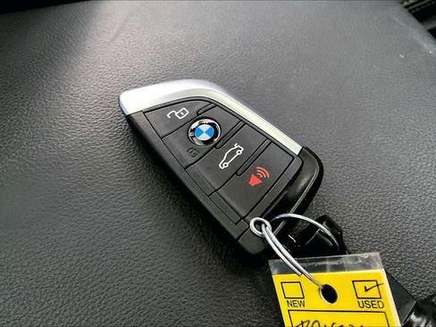 Used 2024 BMW X4 xDrive30i image 15