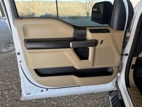 Used 2016 Ford F150 XLT w/ Equipment Group 302A Luxury image 22