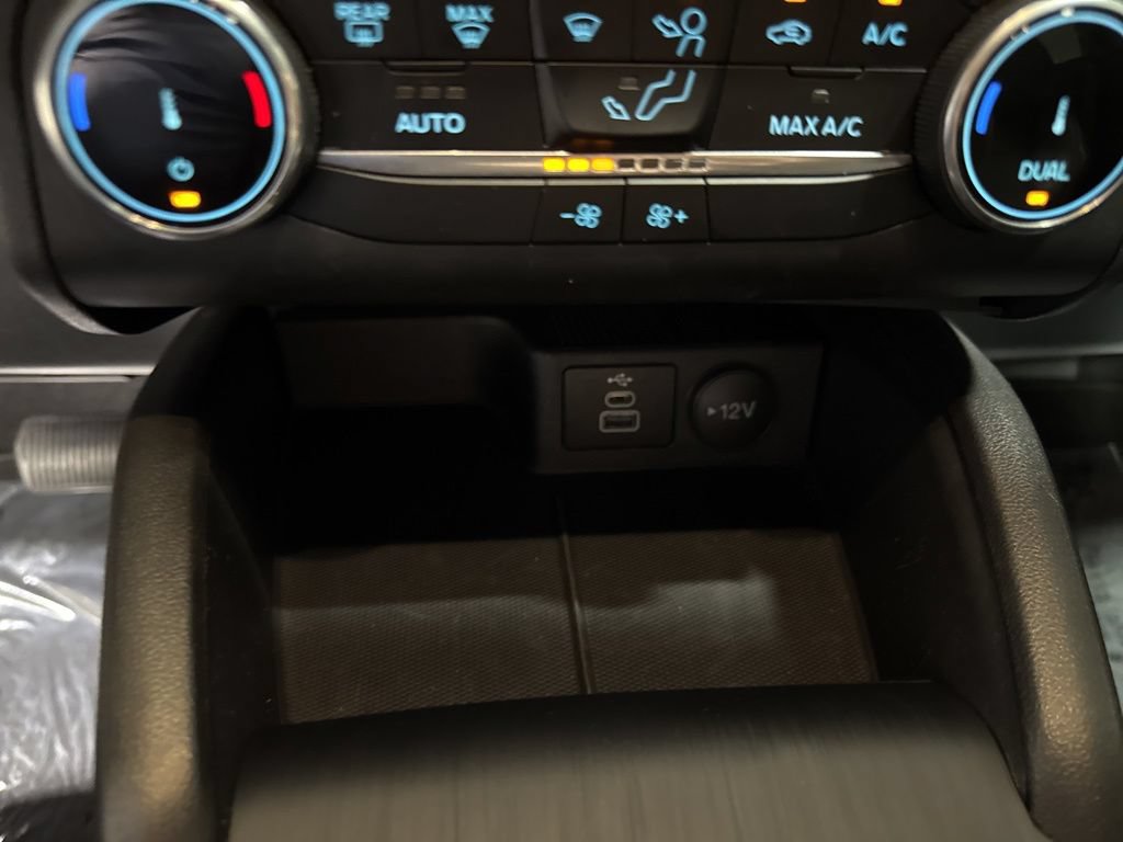 Used 2025 Ford Escape ST-Line FWD image 27