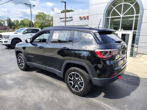 Certified 2024 Jeep Compass Trailhawk w/ Trailhawk Convenience Group image 12