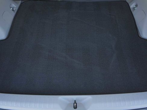 Used 2017 Toyota Prius V Four image 27