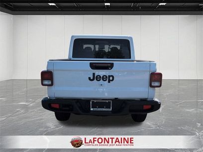 New 2025 Jeep Gladiator Sport