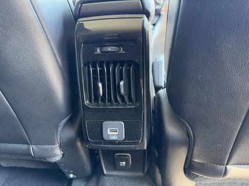 Used 2022 Jeep Compass Limited AWD/4WD image 36