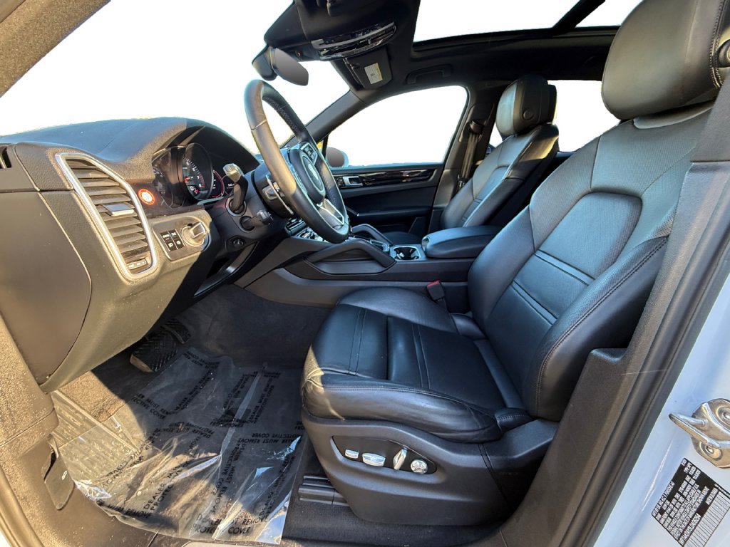 Used 2020 Porsche Cayenne AWD/4WD image 9