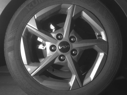 Used 2025 Kia K4 FWD image 15