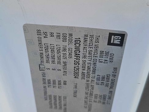 Used 2016 Chevrolet Express 2500 image 13