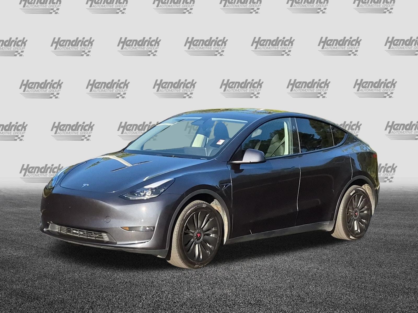 Used 2024 Tesla Model Y Long Range AWD/4WD image 5