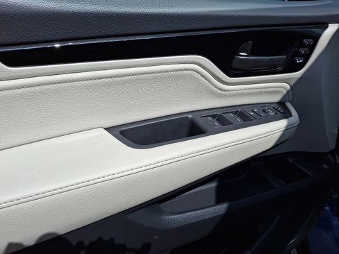 New 2026 Honda Odyssey Touring image 10
