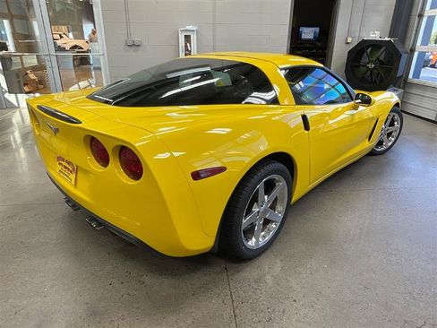Used 2007 Chevrolet Corvette Coupe w/ Performance Package image 5