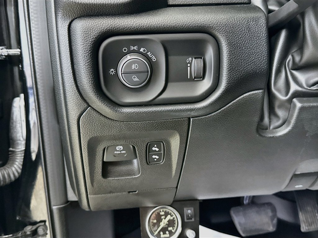 Used 2022 RAM 1500 Rebel w/ Rebel Level 1 Equipment Group AWD/4WD image 10