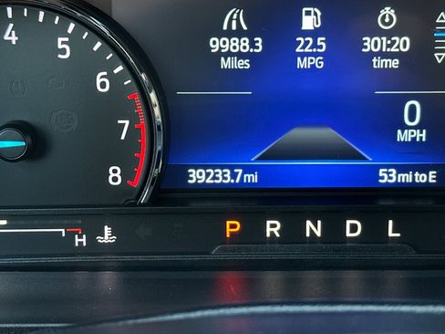 Certified 2022 Ford Explorer XLT w/ Equipment Group 202A image 26