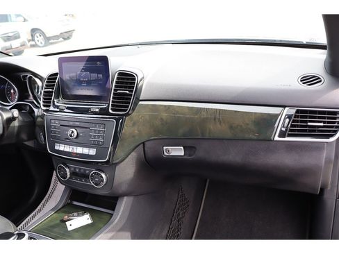 Used 2018 Mercedes-Benz GLE 350 image 15