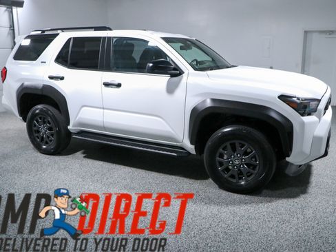 Used 2025 Toyota 4Runner TRD Sport AWD/4WD image 6