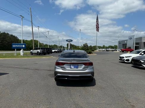 Used 2024 Kia Forte GT-Line w/ GT-Line Premium Package image 5