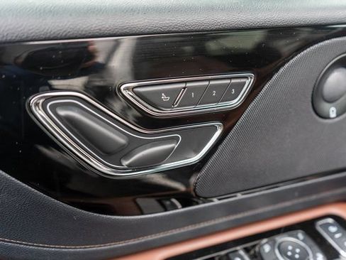 Used 2025 Lincoln Aviator Reserve w/ Illumination Package AWD/4WD image 21