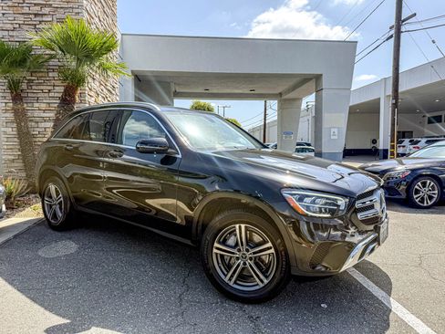 Used 2020 Mercedes-Benz GLC 300 image 1