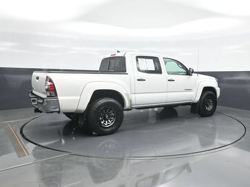 Used 2012 Toyota Tacoma 4x4 Double Cab w/ SR5 Pkg image 7