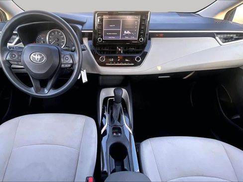 Used 2022 Toyota Corolla LE FWD image 13