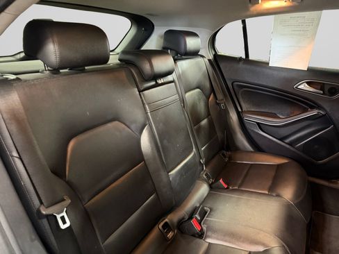 Used 2015 Mercedes-Benz GLA 250 4MATIC image 24