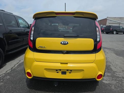 Used 2015 Kia Soul ! w/ Sun & Sound Package FWD image 3