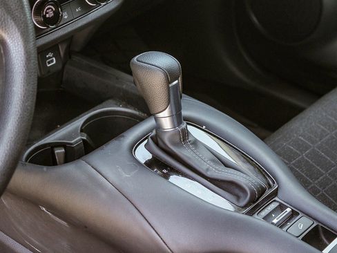 Used 2024 Honda HR-V LX image 21