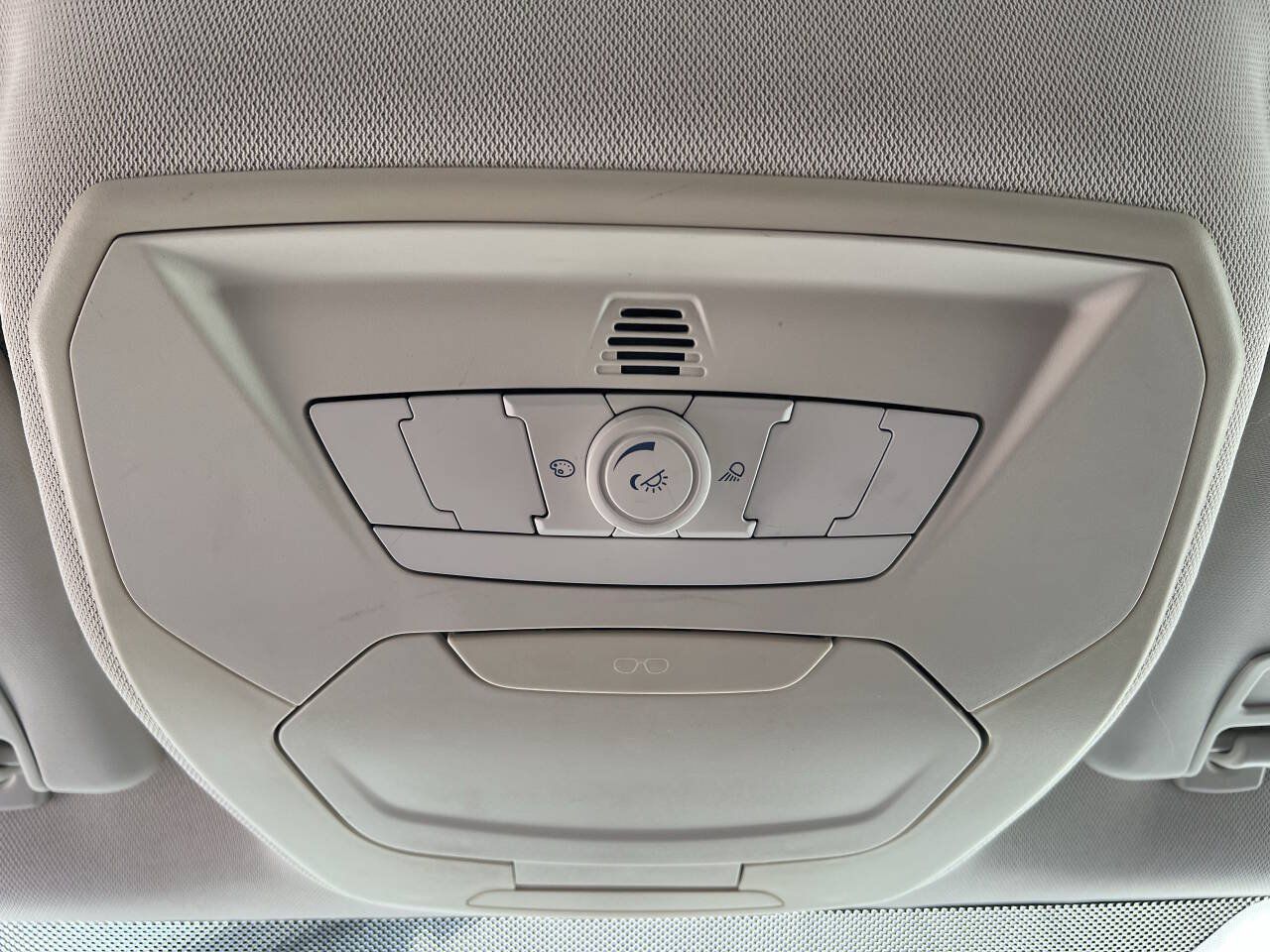 Used 2014 Ford Focus Titanium FWD image 24