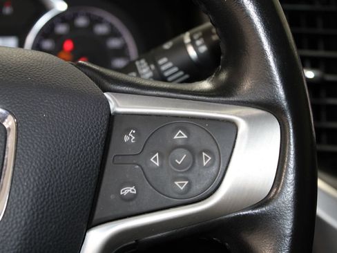 Used 2020 GMC Acadia SLT FWD image 14
