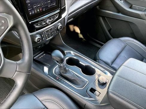 Used 2023 Chevrolet Traverse LT AWD/4WD image 13