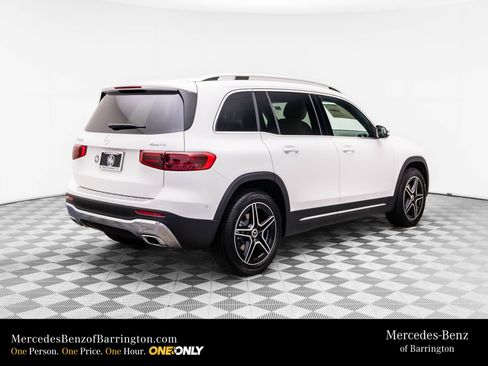 New 2026 Mercedes-Benz GLB 250 4MATIC image 6