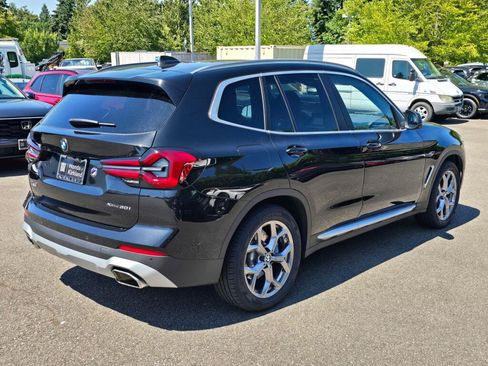 Used 2024 BMW X3 xDrive30i w/ Premium Package w/ZPA AWD/4WD image 7