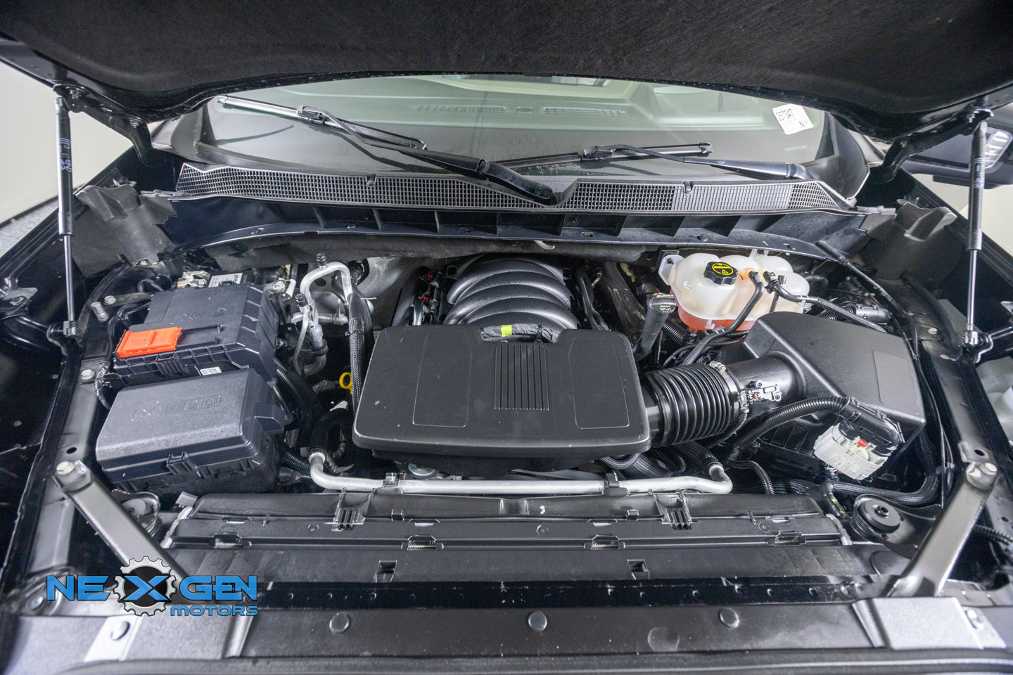 Used 2025 Chevrolet Silverado 1500 ZR2 w/ Technology Package AWD/4WD image 54
