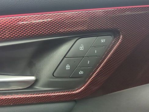 Used 2025 Chevrolet Traverse RS AWD/4WD image 10