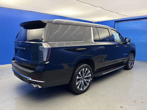 New 2026 Chevrolet Suburban High Country w/ Sun And Tow Package image 7