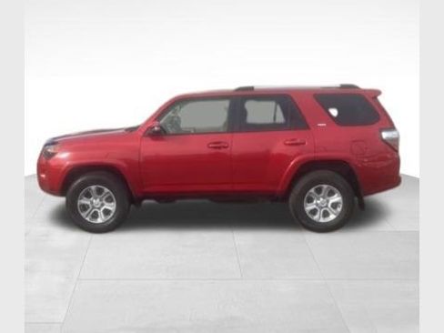 Used 2022 Toyota 4Runner SR5 Premium image 1