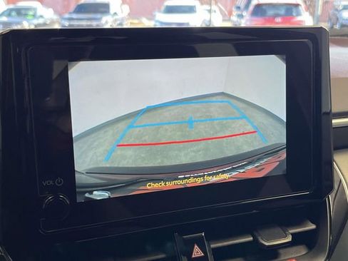 Used 2025 Toyota Corolla LE w/ Convenience Package image 27